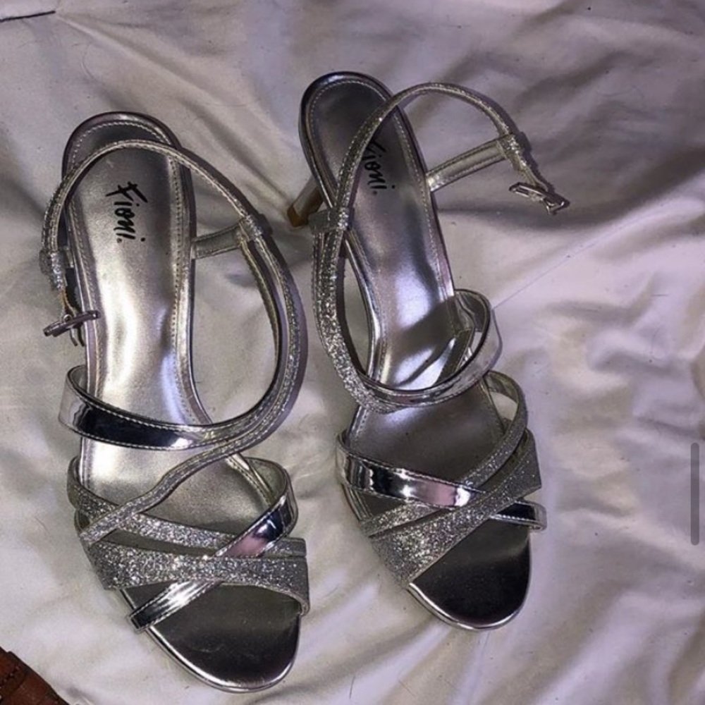 Sparkly heels!